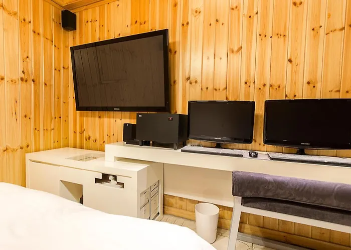 Shinchon Aida Hotel