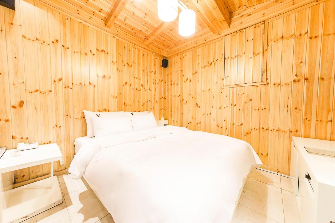 Shinchon Aida motel 3*