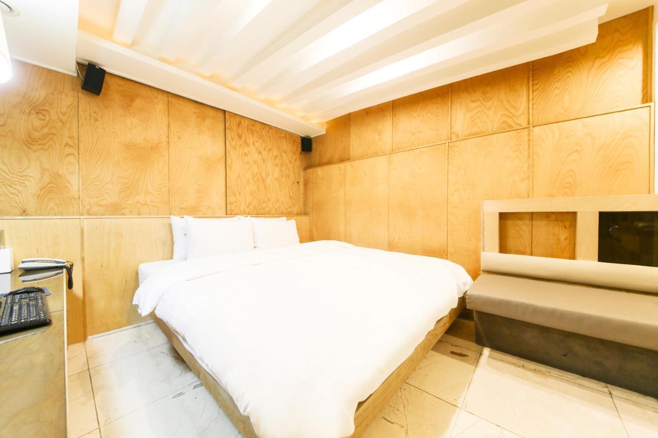 motel Shinchon Aida